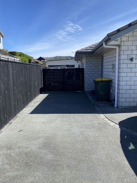 6 Ken Douglas Drive, Aotea, Porirua - Carousel 28
