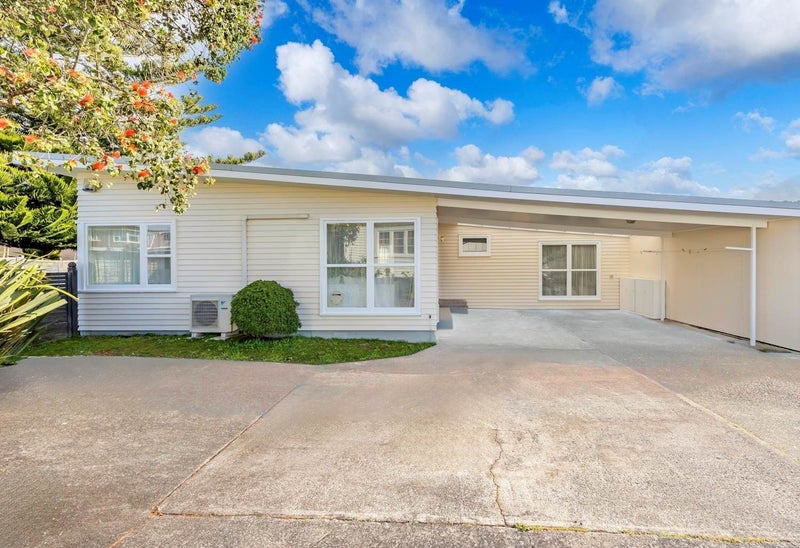 2/6 Northcote Road, Takapuna, Auckland - Carousel 1