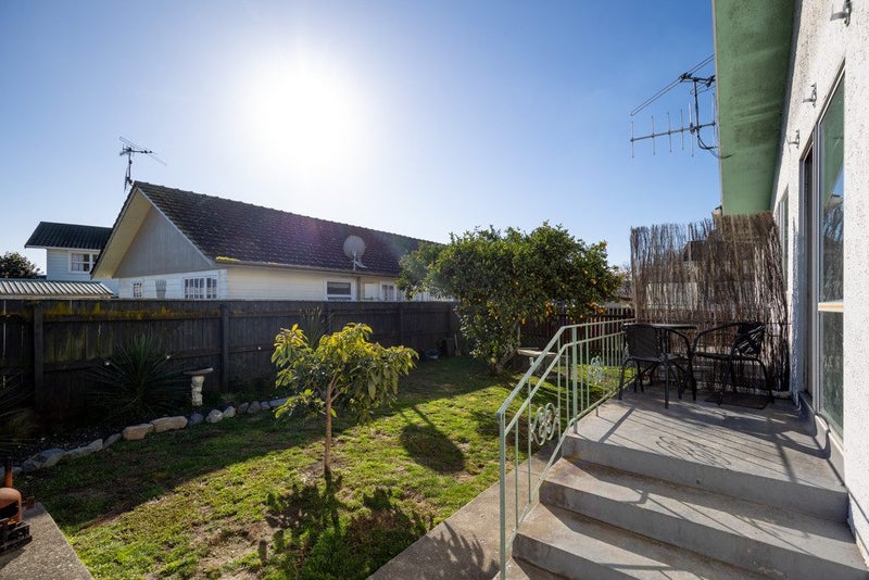 2/120 Nayland Road, Stoke, Nelson - Carousel 2