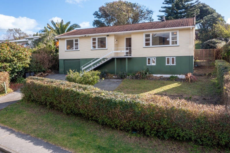107 Tilley Road, Paekakariki - Carousel 24