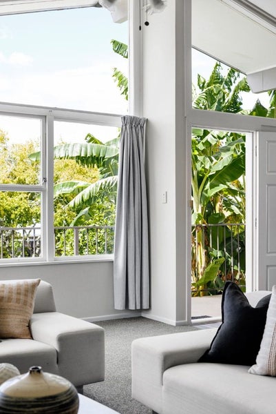 12 Pelorus Street, Glenview, Hamilton - Carousel 2