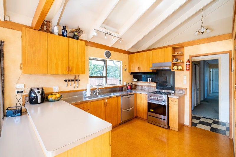 10 Donegal Crescent, Tamatea, Napier - Carousel 2