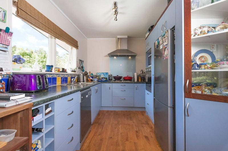 47 Finnerty Avenue, Howick, Auckland - Carousel 2