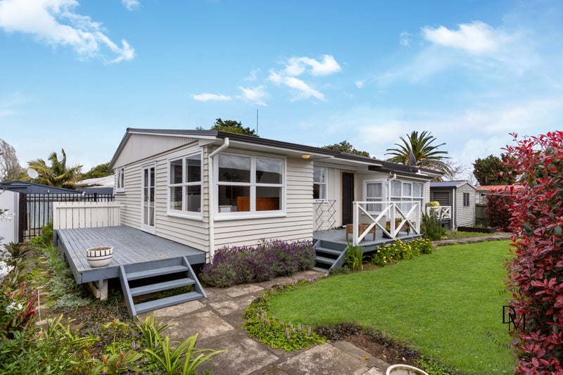 24A Blanes Road, Weymouth, Auckland - Carousel 1