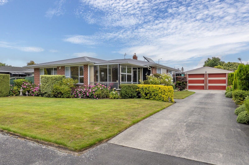 3 Coronado Place, Broomfield, Christchurch - Carousel 1