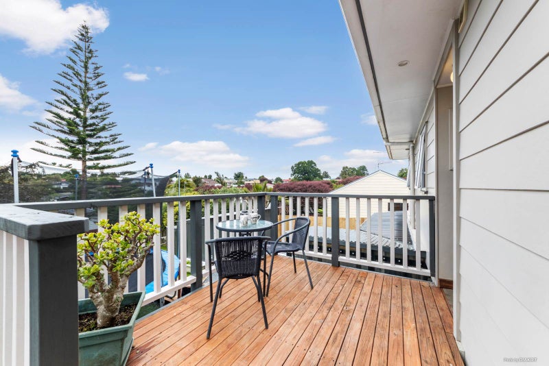 6 Mile Place, Henderson, Auckland - Carousel 2