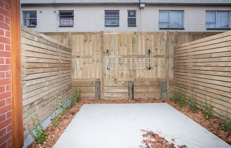 4/13 Palmerston Street, Hamilton Central, Hamilton - Carousel 16