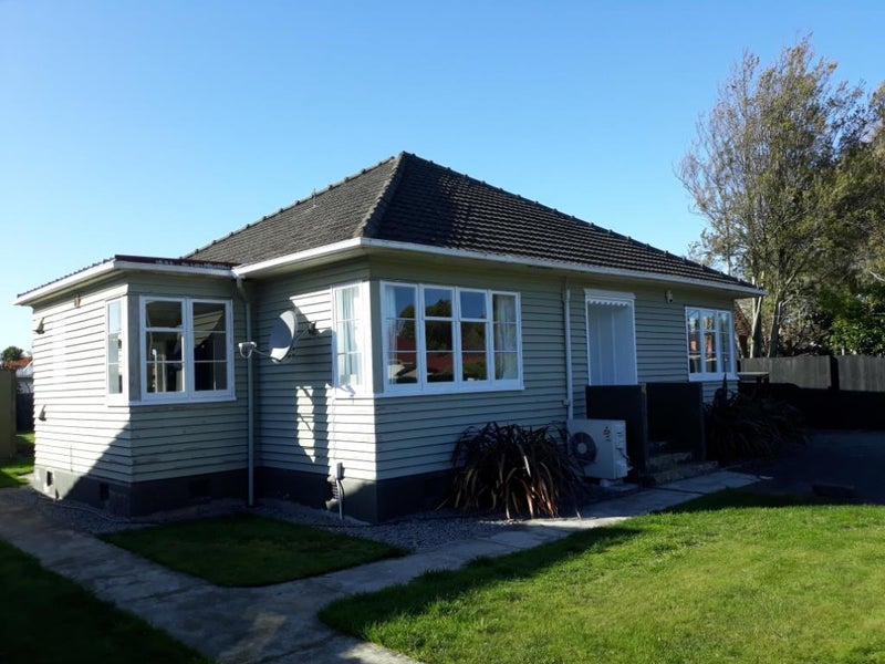 8 Piko Crescent, Riccarton, Christchurch - Carousel 1