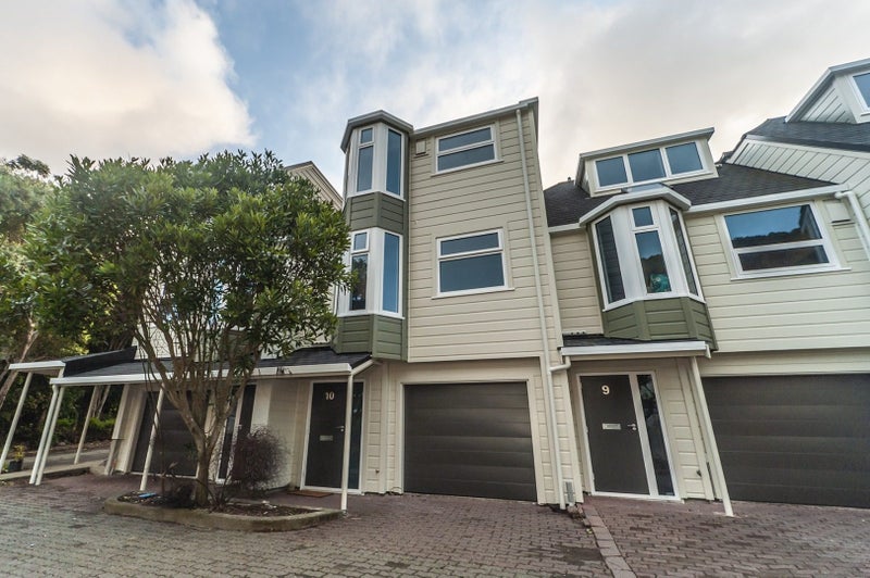 10 Lawson Place, Mount Victoria, Wellington - Carousel 1