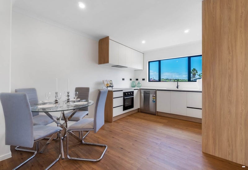 5/25 Griffen Park Road, Mount Roskill, Auckland - Carousel 1
