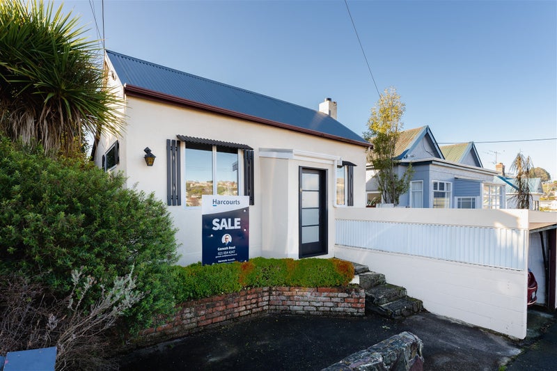 8 Beresford Street, Kaikorai, Dunedin - Carousel 1