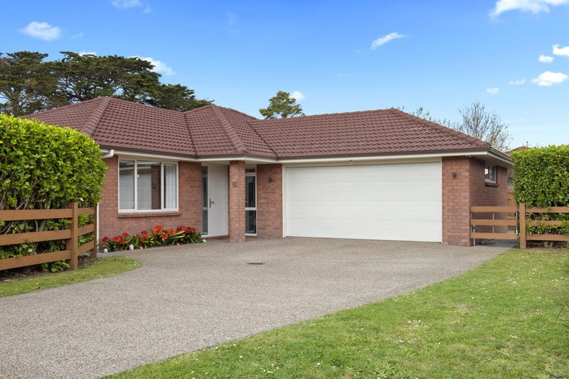 16 Searle Drive, Patumahoe, Pukekohe - Carousel 1