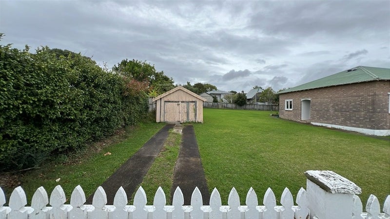 18 Corrella Road, Belmont, Auckland - Carousel 5