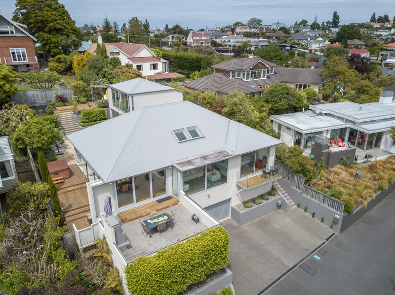 38 Prestwick Street, Maori Hill, Dunedin - Carousel 1
