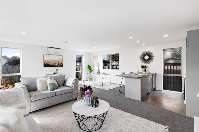 16 Curlew Bay Road, Otahuhu, Auckland - Carousel 2