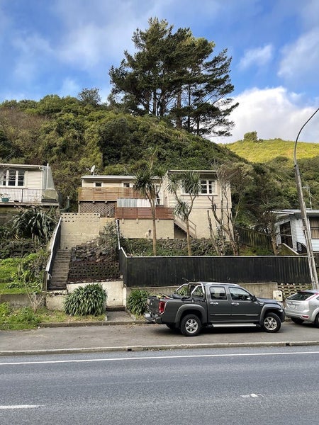427 Ohiro Road, Brooklyn, Wellington - Carousel 1
