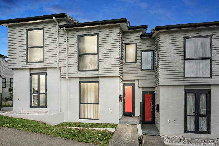 6/10 Silver Moon Road, Albany Heights, Auckland - Carousel 1