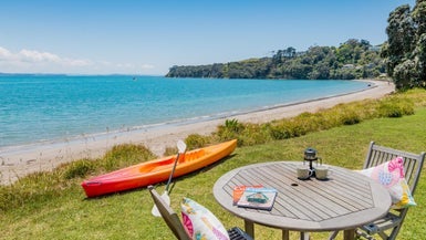 62 Tindalls Bay Road, Tindalls Beach, Whangaparaoa - Carousel 1