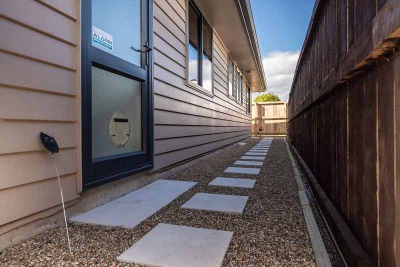 31A MacDonald Road, Glenview, Hamilton - Carousel 23