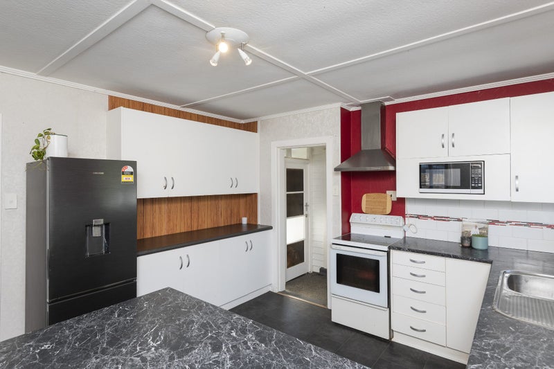 15 Gordon Street, Mangapapa, Gisborne - Carousel 2