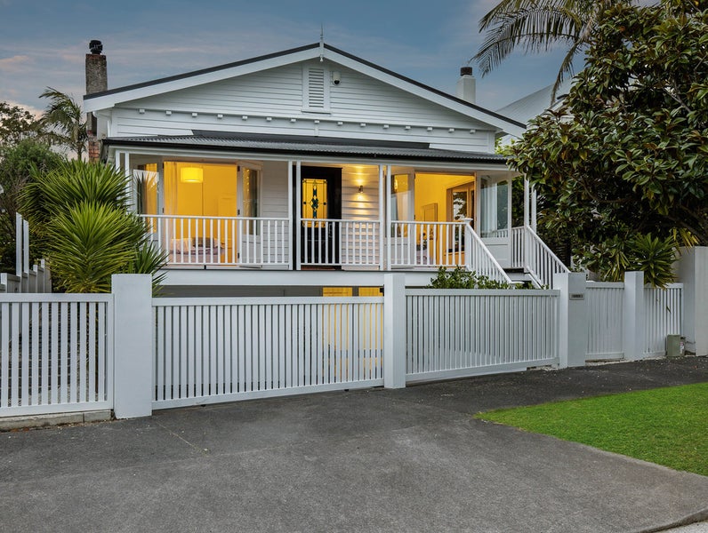 10 Marine Parade, Herne Bay, Auckland - Carousel 22