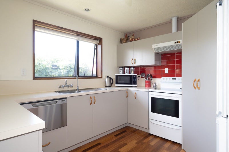 10B Cross ST, Allenton, ASHBURTON - Carousel 2