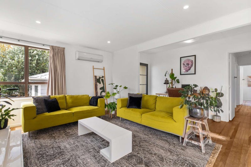 22 Parry Road, Mount Wellington, Auckland - Carousel 1