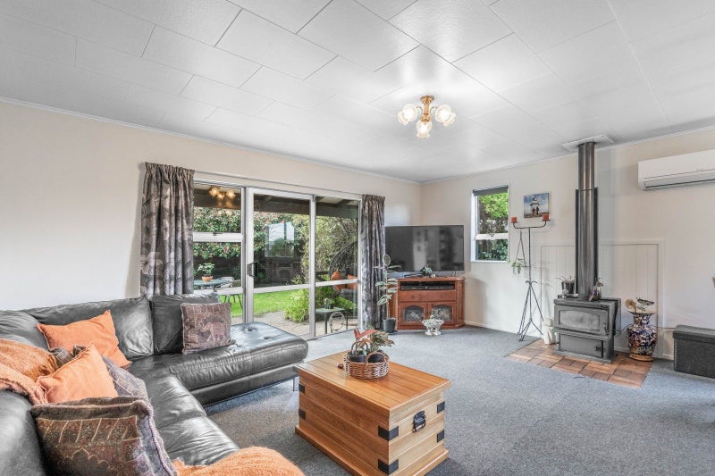 24 Iona Court, Strathern, Invercargill - Carousel 2