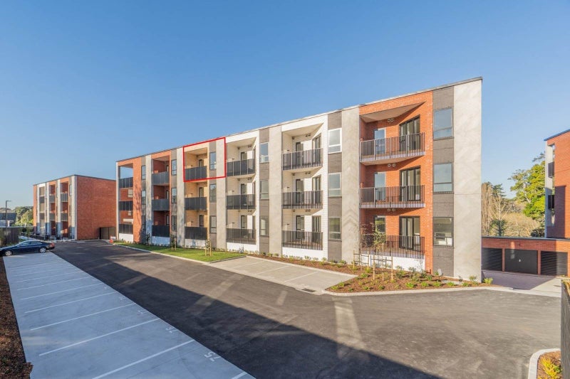 210/1B Oakley Avenue, Waterview, Auckland - Carousel 15