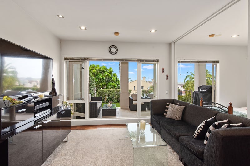 32E/140 Gills Road, Albany Heights, Auckland - Carousel 2