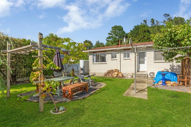 1/96 Wainuiomata Road, Wainuiomata, Lower Hutt - Carousel 1