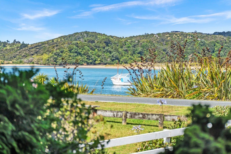 1949 Ngunguru Road, Whangarei - Carousel 1