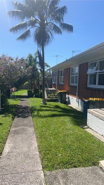 5/25 Corunna Road, Milford, Auckland - Carousel 1