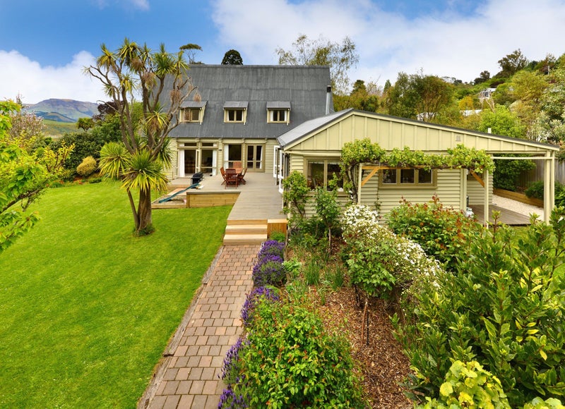 15 Main Road, Lyttelton - Carousel 1