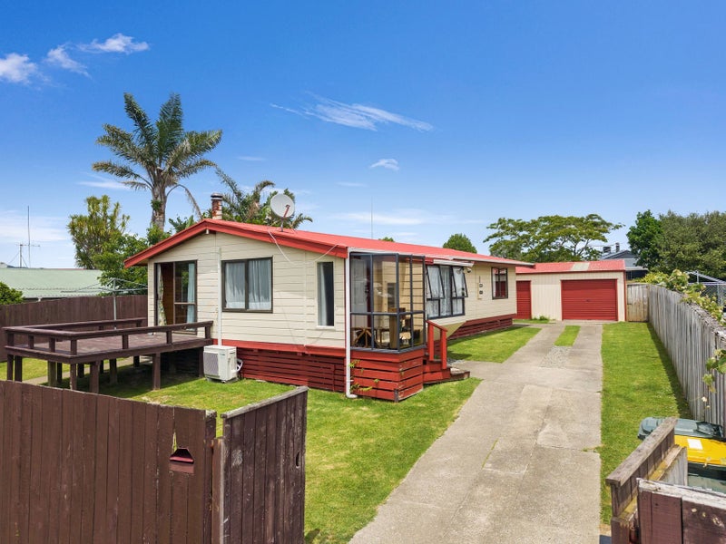 23 Awatapu Drive, Whakatane, Whakatane - Carousel 1