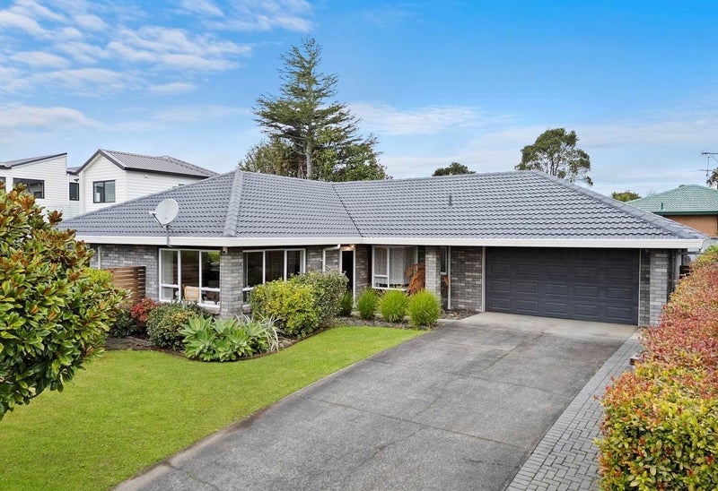 21 Princeton Parade, Albany, Auckland - Carousel 1