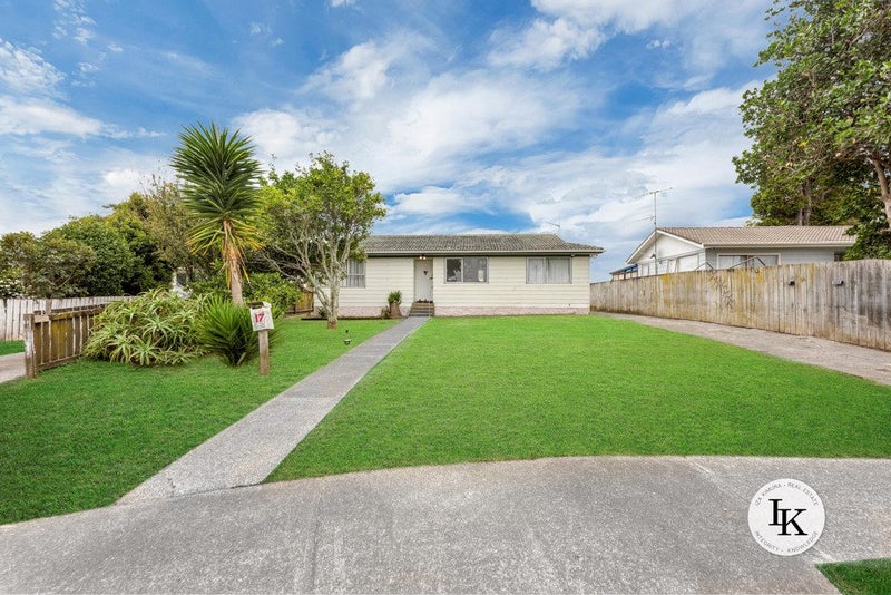 17 Desmond Place, Otara, Auckland - Carousel 1