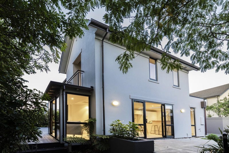 31 McDougall Avenue, St Albans, Christchurch - Carousel 2