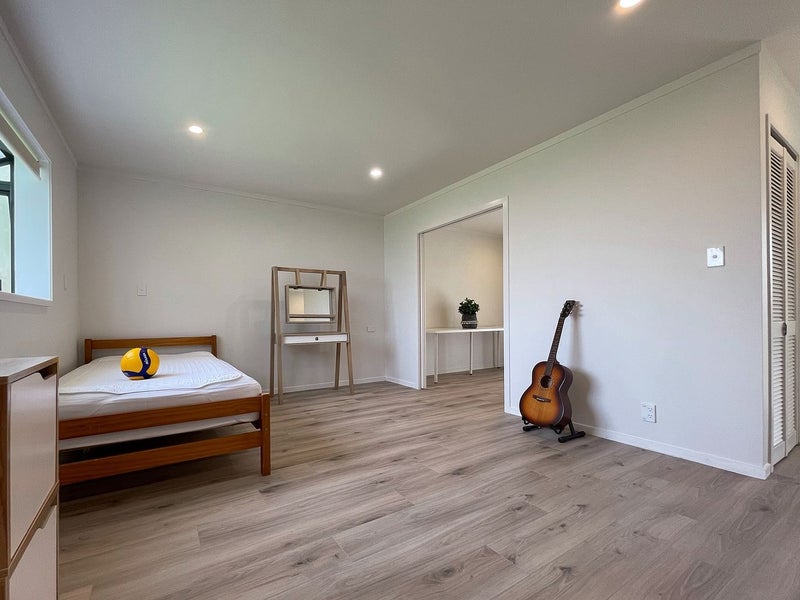 3 Bowen Street, Manurewa East, Auckland - Carousel 1