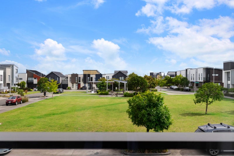 1 Spotted Dove Road, Hobsonville, Auckland - Carousel 2