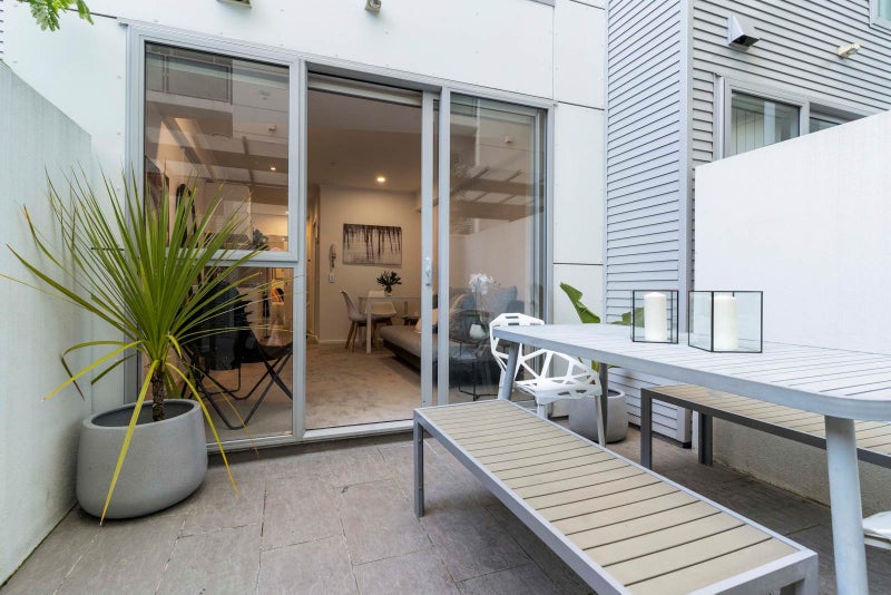 110/207 Federal ST, Auckland Central, Auckland - Carousel 2