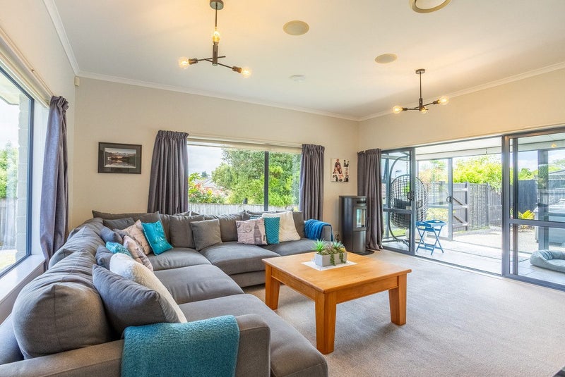 22 Regent Drive, Paraparaumu Beach, Paraparaumu - Carousel 2