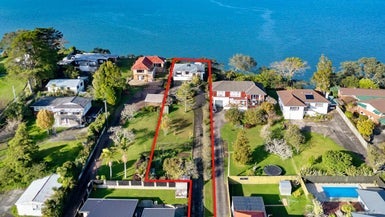 28 Cliff View Drive, Green Bay, Auckland - Carousel 1