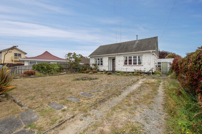 16 Hardy Street, New Brighton, Christchurch - Carousel 12