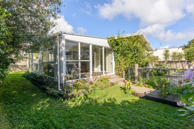 1/16 Northcote Road, Takapuna, Auckland - Carousel 2
