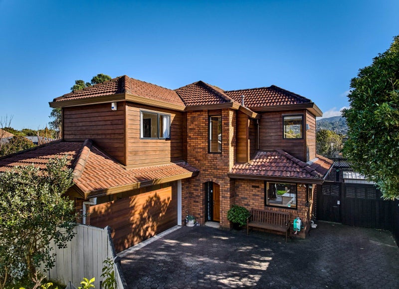 2/57 Totara Crescent, Woburn, Lower Hutt - Carousel 1