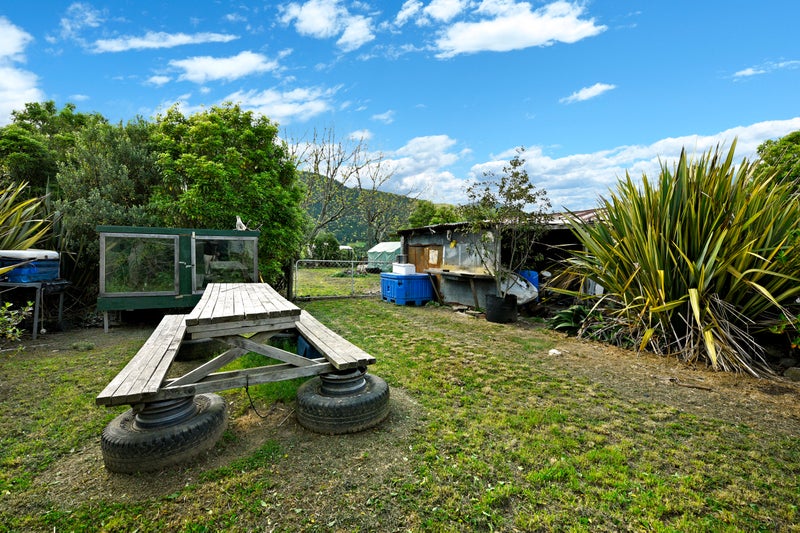 6762 State Highway 6, Rai Valley - Carousel 14