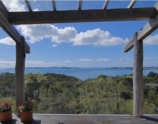 17 Kauri Drive, Sandspit, Warkworth - Carousel 1