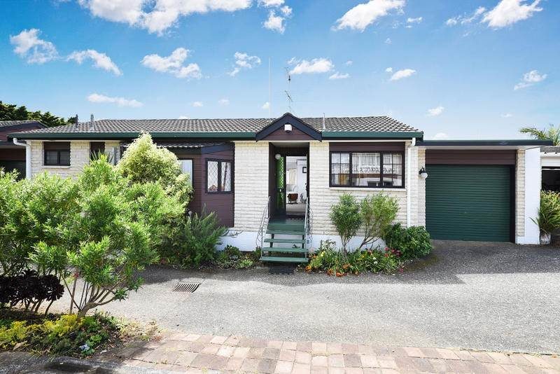 2/45 Shakespeare Road, Milford, Auckland - Carousel 1