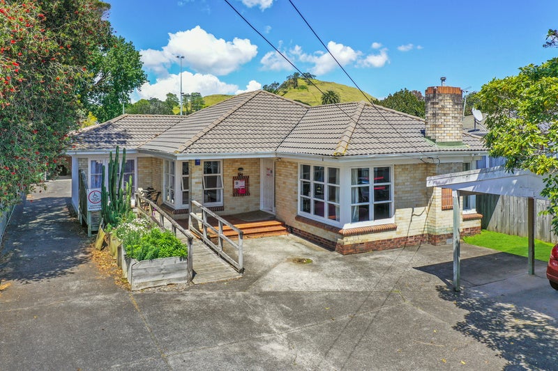 1/11 Church Road, Māngere Bridge, Auckland - Carousel 1